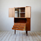 Omann Jun Corner Cabinet R706D207