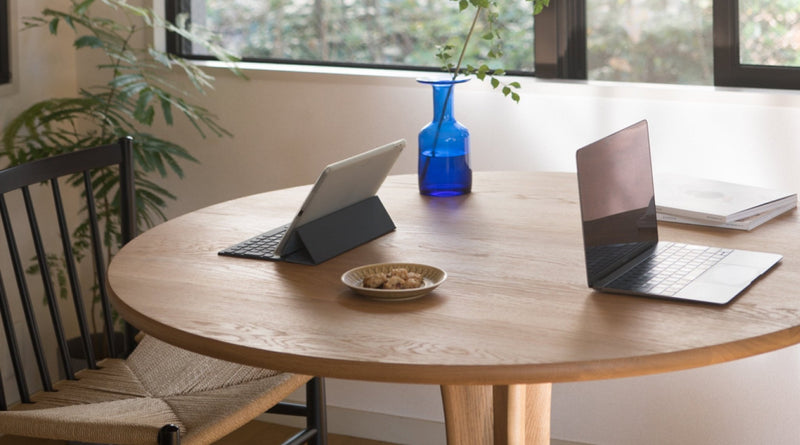 ラウンドテーブルで過ごす、つながる時間。｜北欧インテリア通販サイト greeniche（グリニッチ）