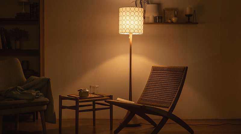 “灯りが居場所をつくる”｜北欧フロアライトで育む豊かな暮らし｜北欧インテリア通販サイト greeniche（グリニッチ）