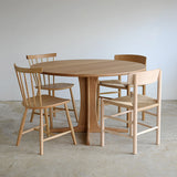 Svendborg (スヴェンボー) ダイニングテーブル | オーク/ウォルナット/チェリー無垢材