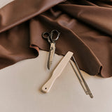 Yチェア（ワイチェア）CH24P レザー座面 | Hans. J. Wegner (ハンス・J・ウェグナー) カール・ハンセン＆サン【正規販売店】デンマークデザイン