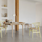 Yチェア（ワイチェア）CH24 soft ｜HOLLYHOCK | Hans. J. Wegner (ハンス・J・ウェグナー) カール・ハンセン＆サン【正規販売店】