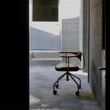【数量限定】 PP502 Swivel Chair Wenge(ウェンジ) | Hans. J. Wegner (ハンス・J・ウェグナー) 【PPモブラー正規販売店】