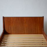 Bed R208D542