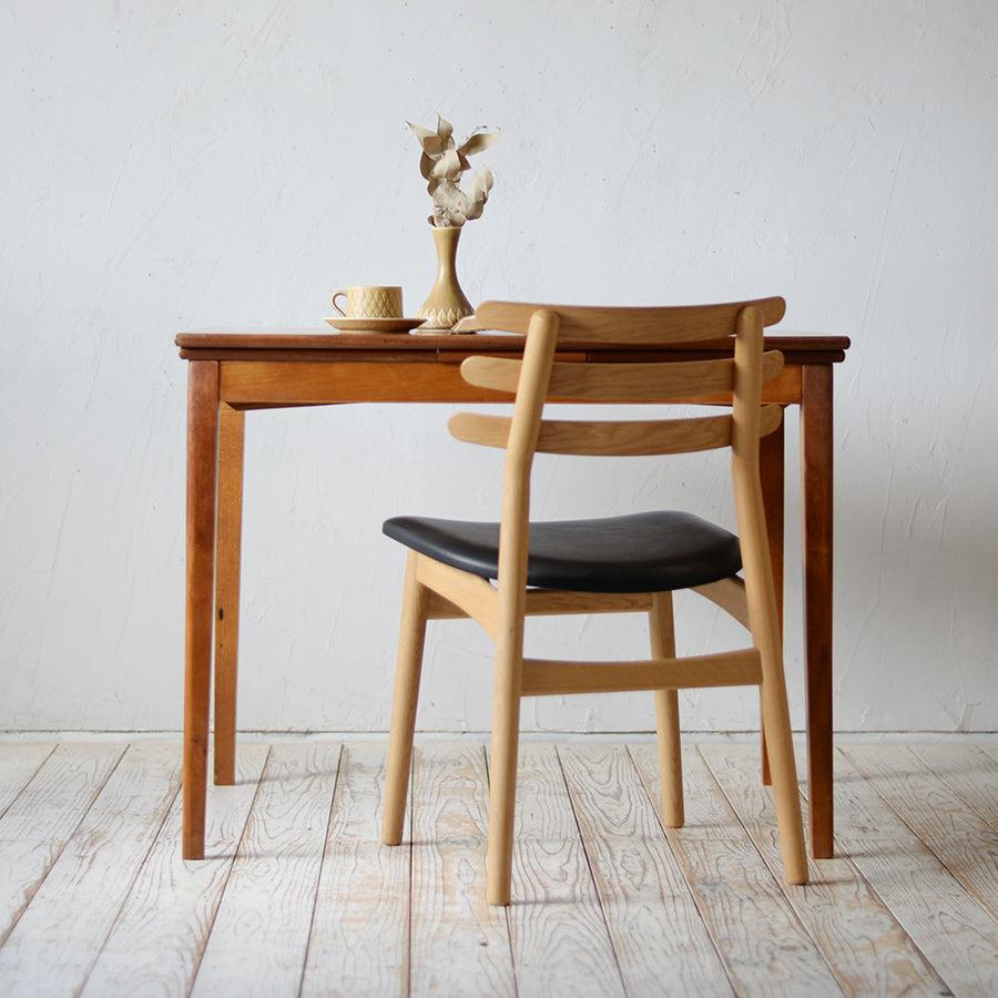 Dining Table R507D419B