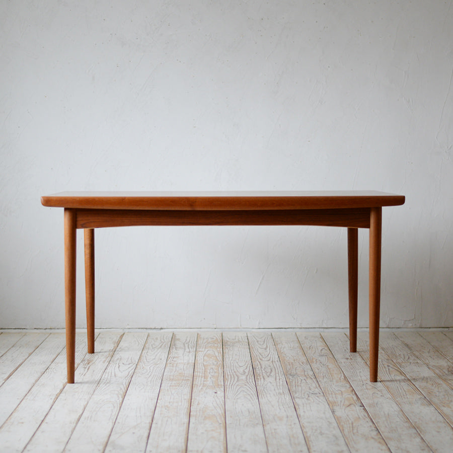 Dining Table D-R602D106