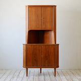 Corner Cabinet R700K014