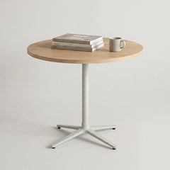 Round Cafe Table Φ900｜オーク無垢材｜北欧インテリア通販サイト greeniche（グリニッチ）