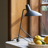 &Tradition Tripod HM9 Black