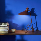 &Tradition Tripod HM9 Maroon