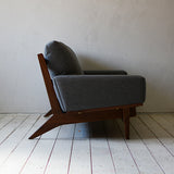 Newnormal Low Sofa 2.5シーター