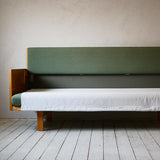 Hans J. Wegner Day Bed 801D816