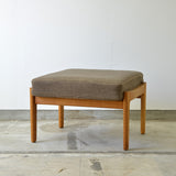 Hans J. Wegner GE290 Ottoman 112D364R