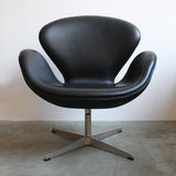 Arne Jacobsen Swan Chair D-308D801