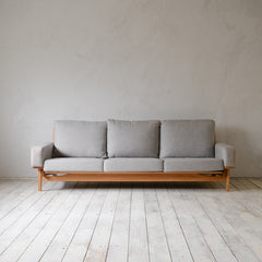 Newnormal Low Sofa 3シーター light gray｜北欧インテリア通販サイト greeniche（グリニッチ）