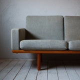 Hans J. Wegner GE236 3P Sofa D-701D126