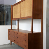 Hans J. Wegner RY20 Cabinet D-209D500