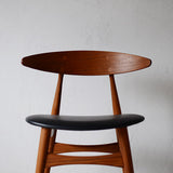 Hans J. Wegner Dining Chair CH33 601D163