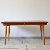 Hans J. Wegner Extension Table AT312 D-205D324
