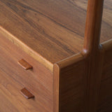 Hans J. Wegner RY20 Cabinet D-209D500