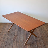 Hans J. Wegner X-leg Table 209D859