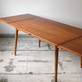 Hans J. Wegner Extension Table AT312 106D342