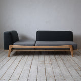 Luu Sofa dark green / gray | オーク/ウォルナット無垢材