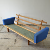 Hans J. Wegner GE236 3P Sofa D-112D457