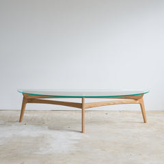 Luu Table（glass top） | オーク/ウォルナット無垢材｜北欧インテリア通販サイト greeniche（グリニッチ）