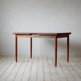 Dining Table D-R303D102