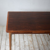 Dining Table R311D418