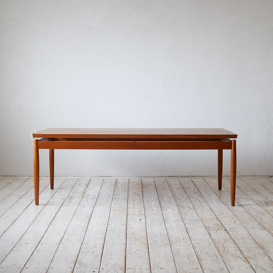 Grete Jalk Coffee Table D-R408K001